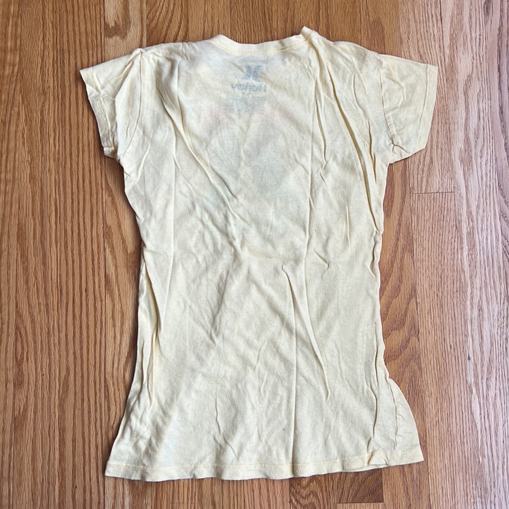 Hurley - Yellow tee - Picture 2 of 4